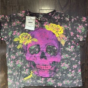 Magnolia Pearl Pink Skull Floral Tee Gently worn, wtags, great cond